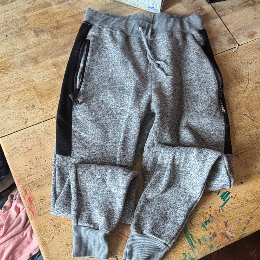 L.A. Gear Kids Heather Gray and Black Joggers